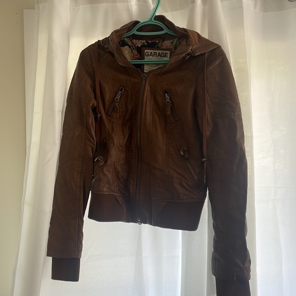 Leather jacket - Picture 3 of 3